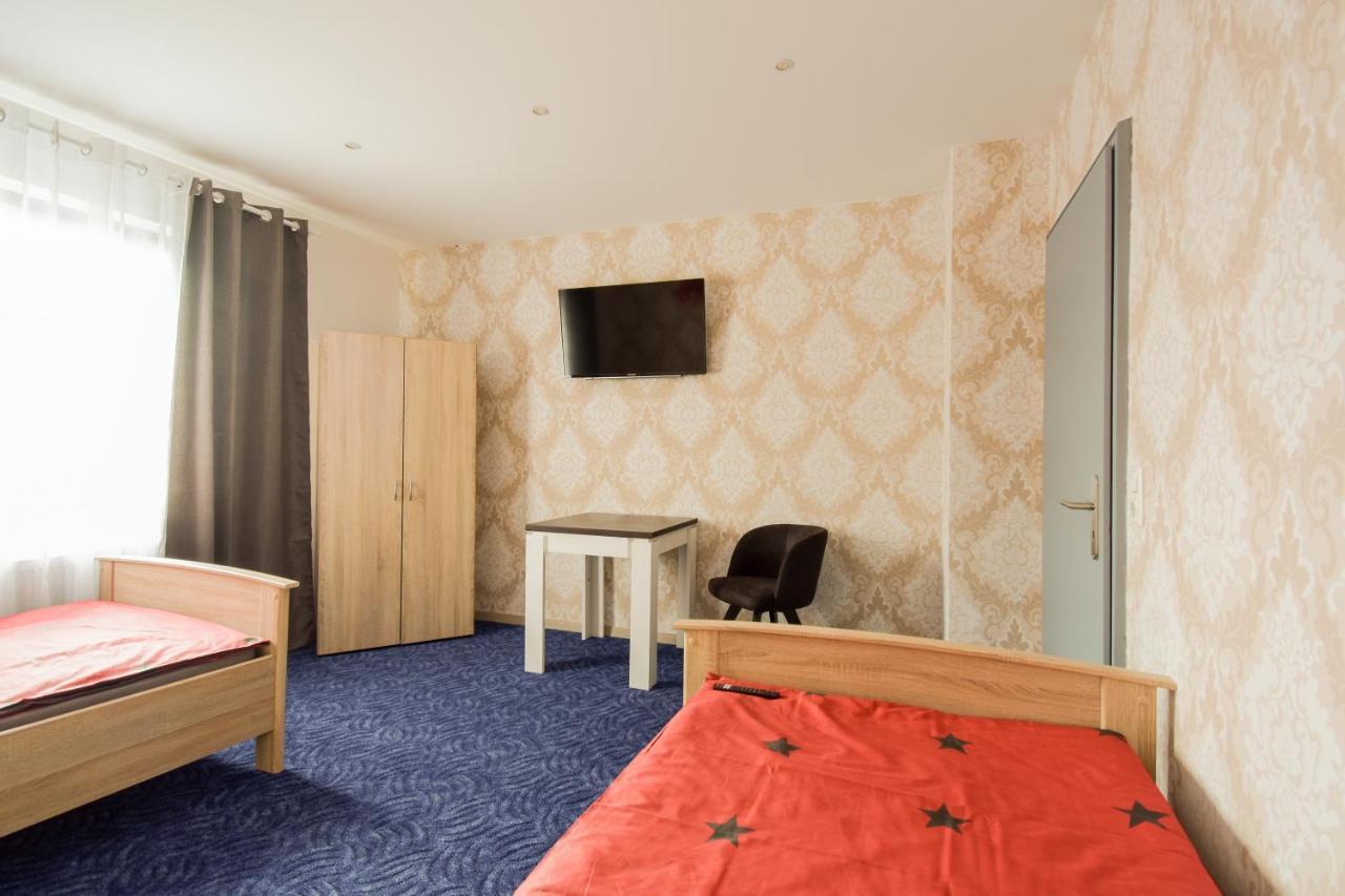 Mainzimmer - Business Apartments Hasloch  Buitenkant foto